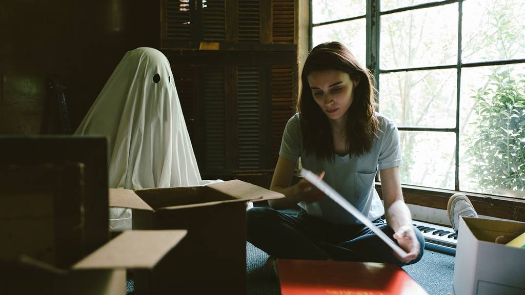 【A GHOST STORY / ア・ゴースト・ストーリー】のストーリー(あらすじ)